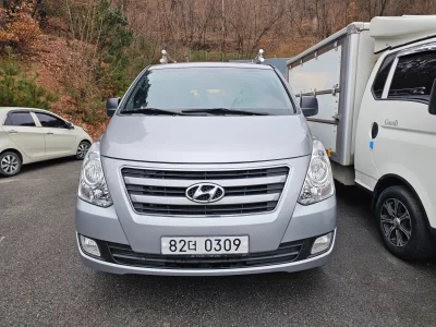 Hyundai Grand Starex