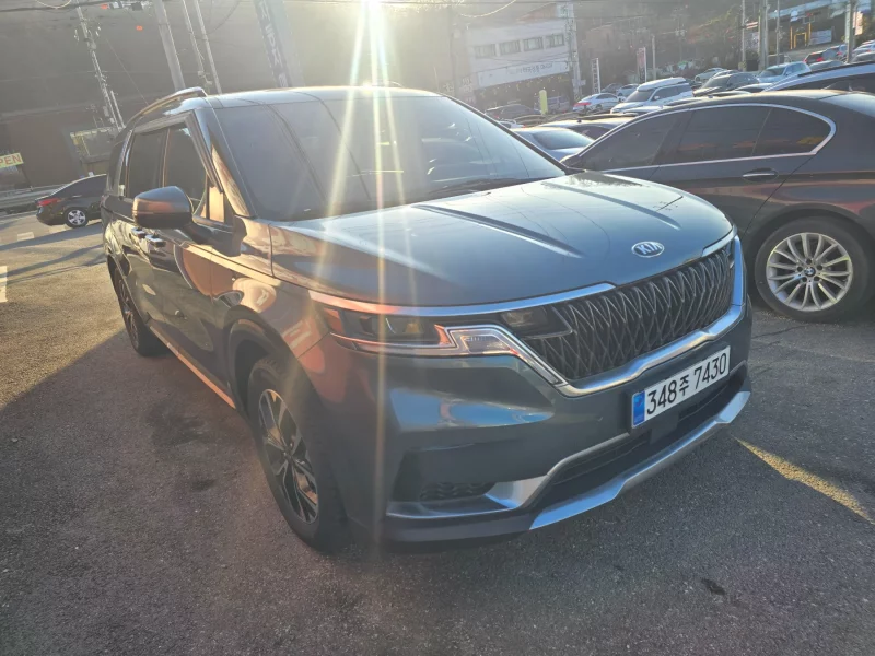 Kia Carnival
