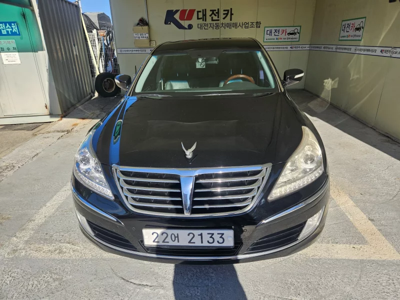 Hyundai Equus