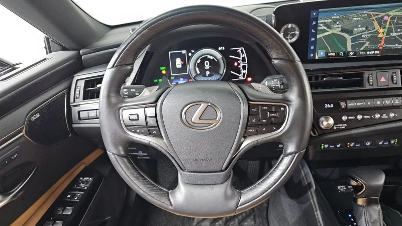 Lexus ES300h