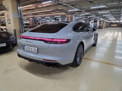 Porsche PANAMERA