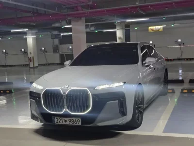 BMW 7-Series