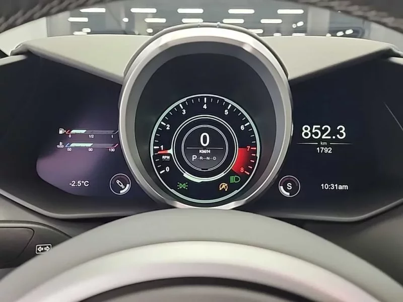 Aston Martin VANTAGE