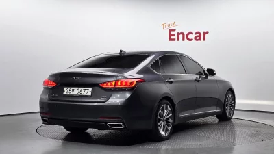 Hyundai Genesis