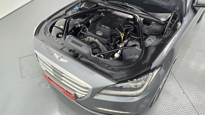 Hyundai Genesis