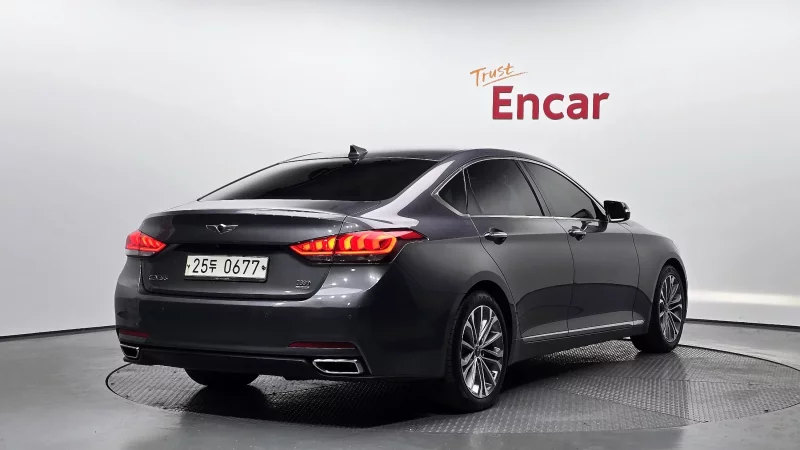 Hyundai Genesis