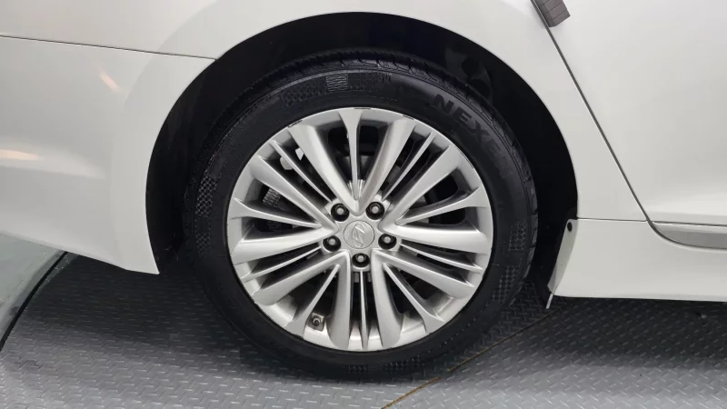 Hyundai Aslan