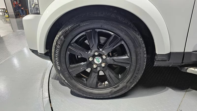 Land Rover DISCOVERY