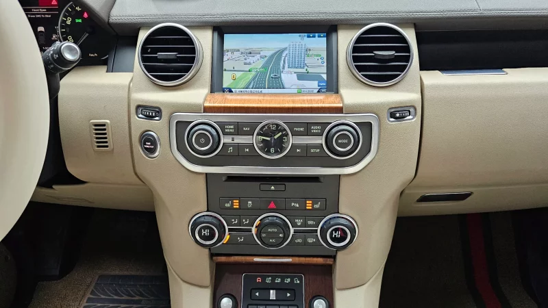 Land Rover DISCOVERY