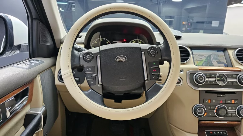 Land Rover DISCOVERY