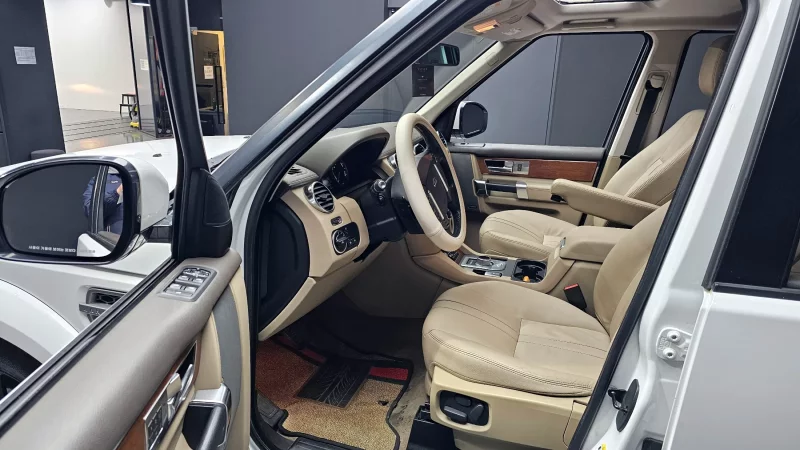 Land Rover DISCOVERY