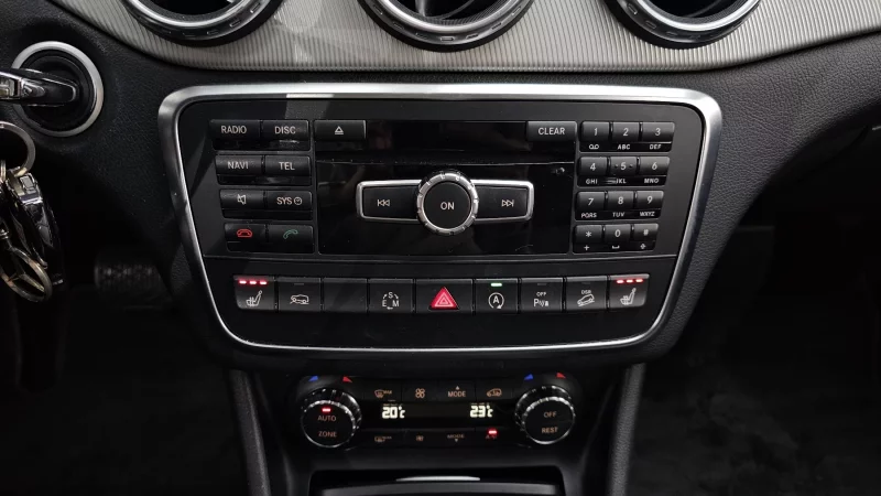 Mercedes-Benz GLA-Class