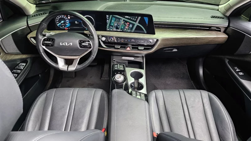 Kia K8
