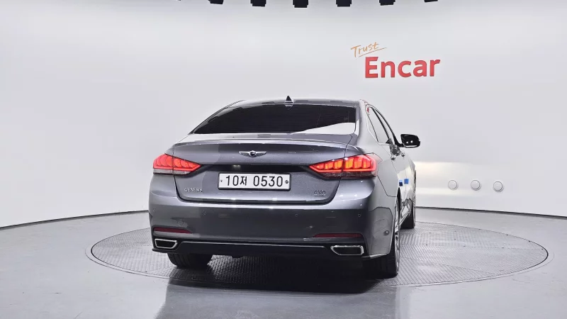 Hyundai Genesis