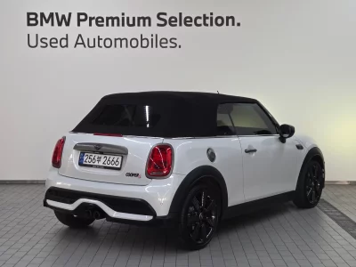 MINI Cooper Convertible