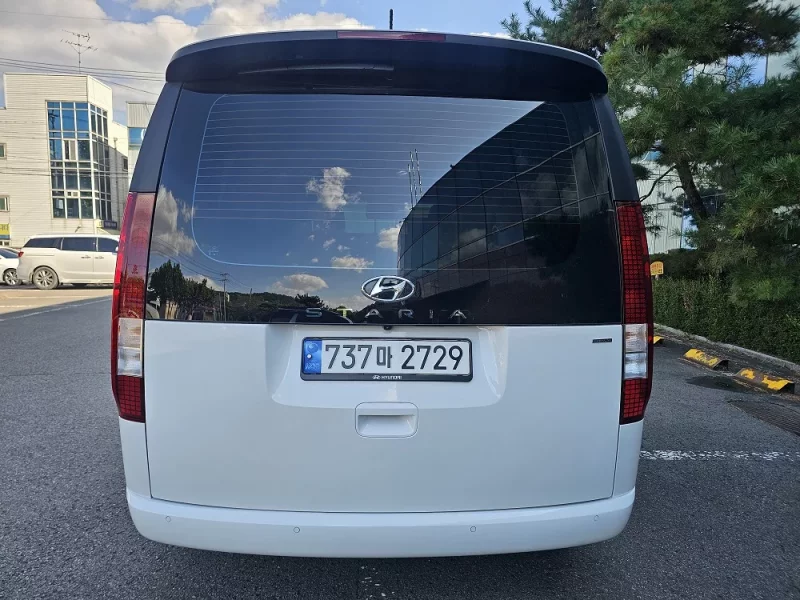 Hyundai Staria