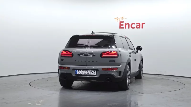 MINI Clubman