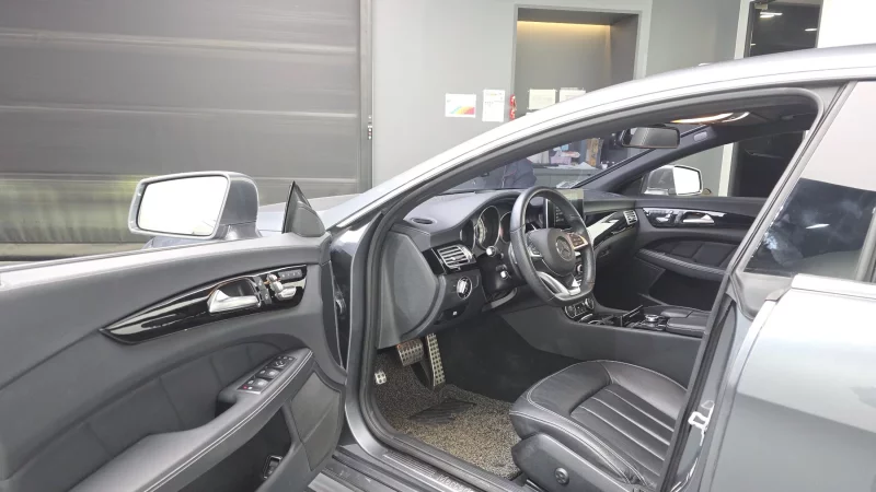 Mercedes-Benz CLS-Class