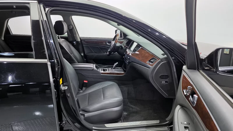 Hyundai Equus