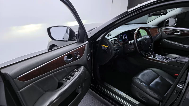 Hyundai Equus