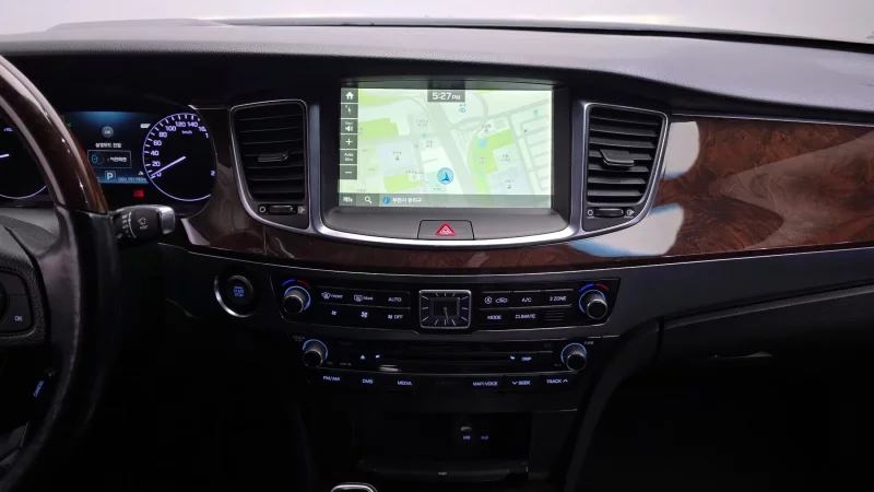 Hyundai Equus