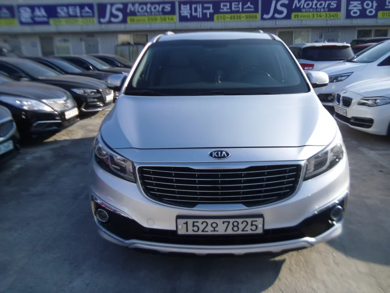 Kia Carnival