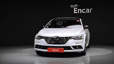 Renault SM6