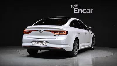 Renault SM6