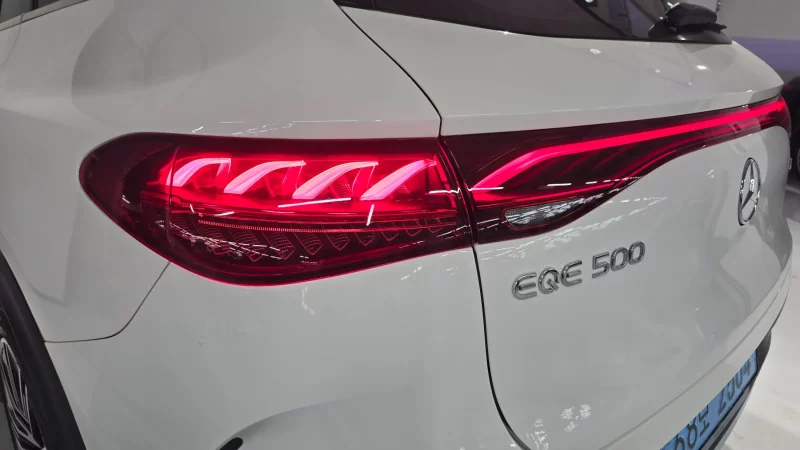 Mercedes-Benz EQE