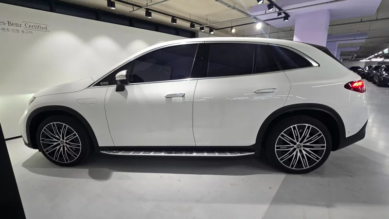 Mercedes-Benz EQE