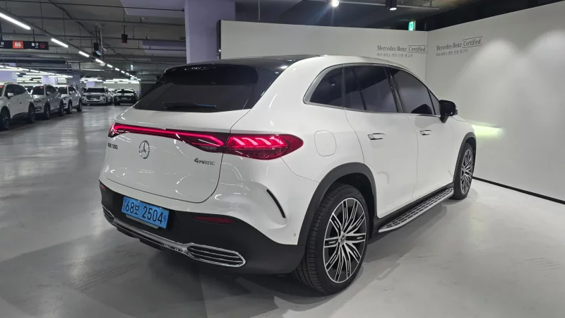 Mercedes-Benz EQE