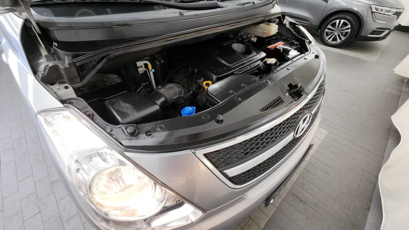 Hyundai Starex