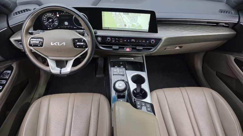 Kia K8