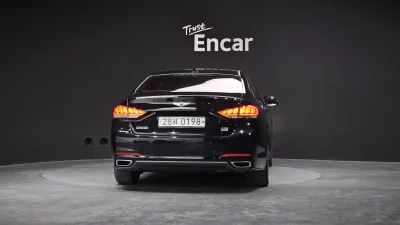 Hyundai Genesis