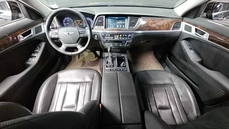 Hyundai Genesis