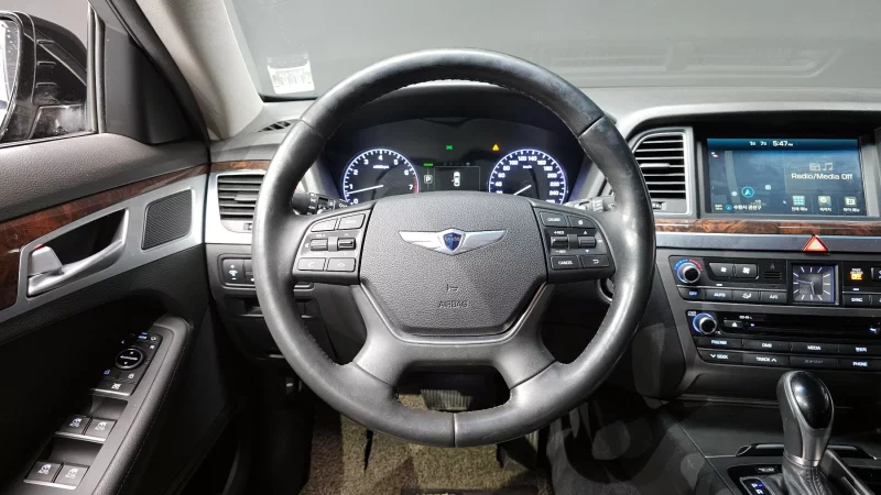 Hyundai Genesis
