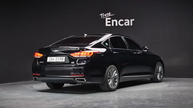 Hyundai Genesis
