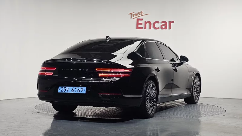 Genesis Electrified G80