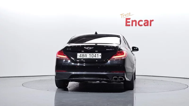 Genesis G70
