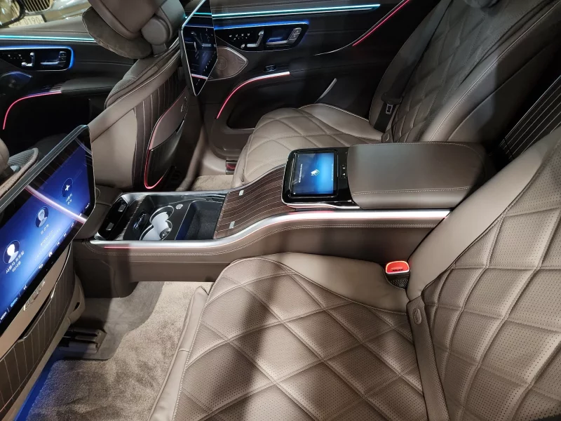 Mercedes-Benz EQS SUV