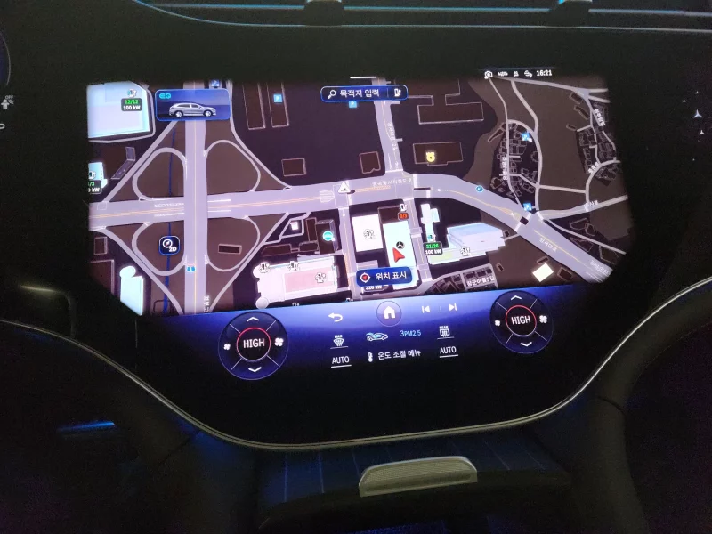 Mercedes-Benz EQS SUV