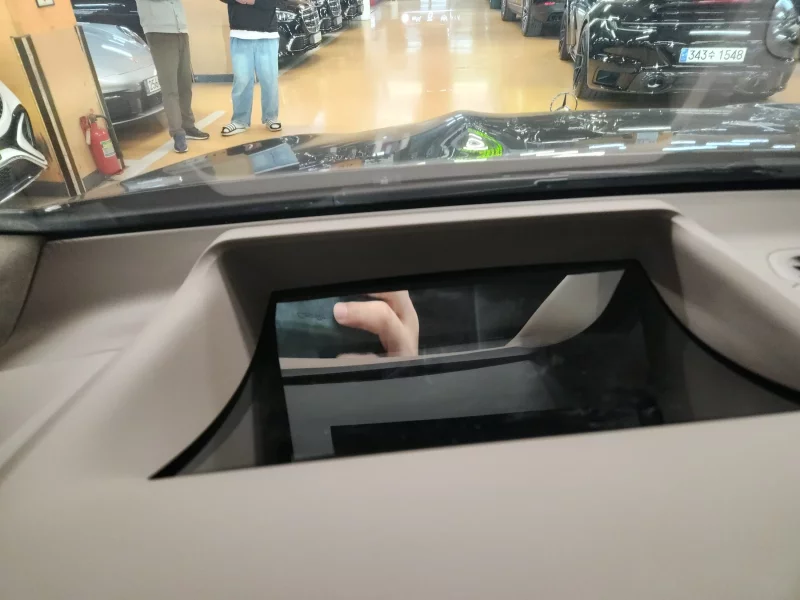 Mercedes-Benz EQS SUV