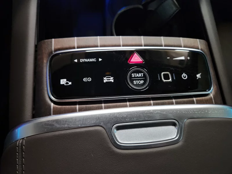 Mercedes-Benz EQS SUV