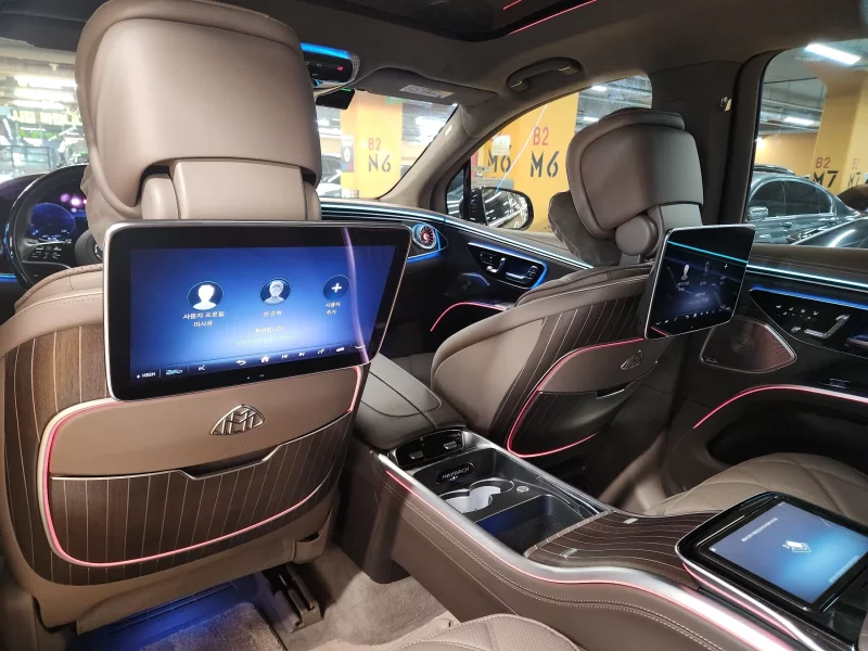 Mercedes-Benz EQS SUV