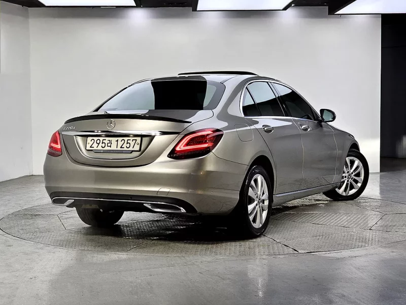 Mercedes-Benz C-Class