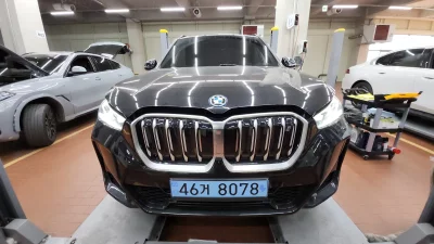 BMW IX1