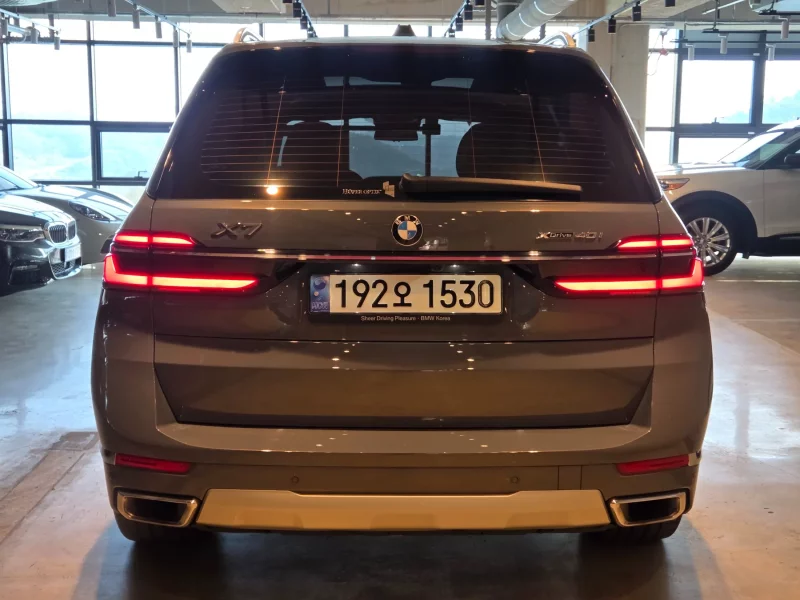 BMW X7