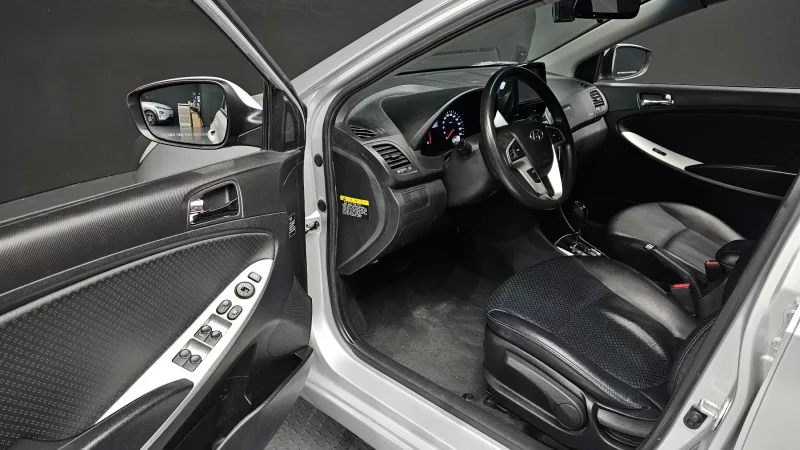 Hyundai Accent