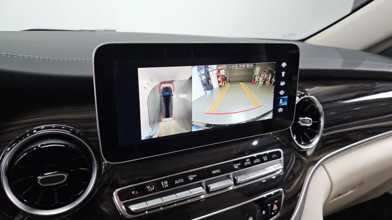 Mercedes-Benz V-Class