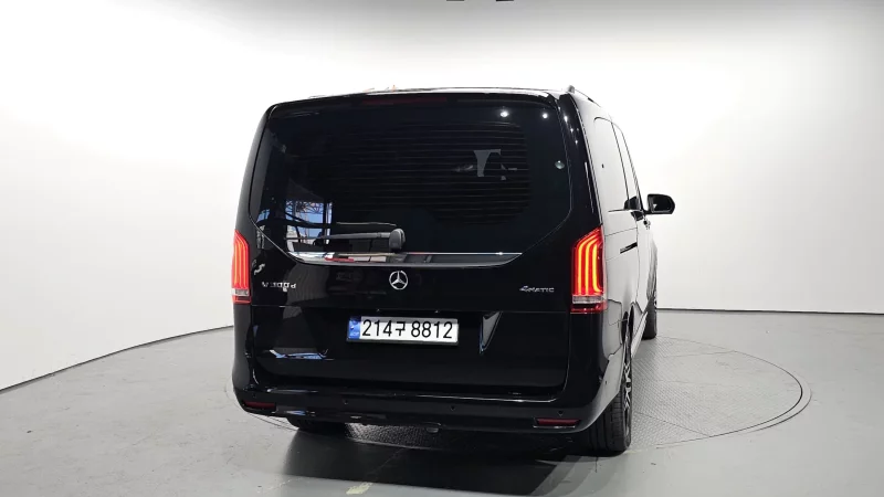 Mercedes-Benz V-Class